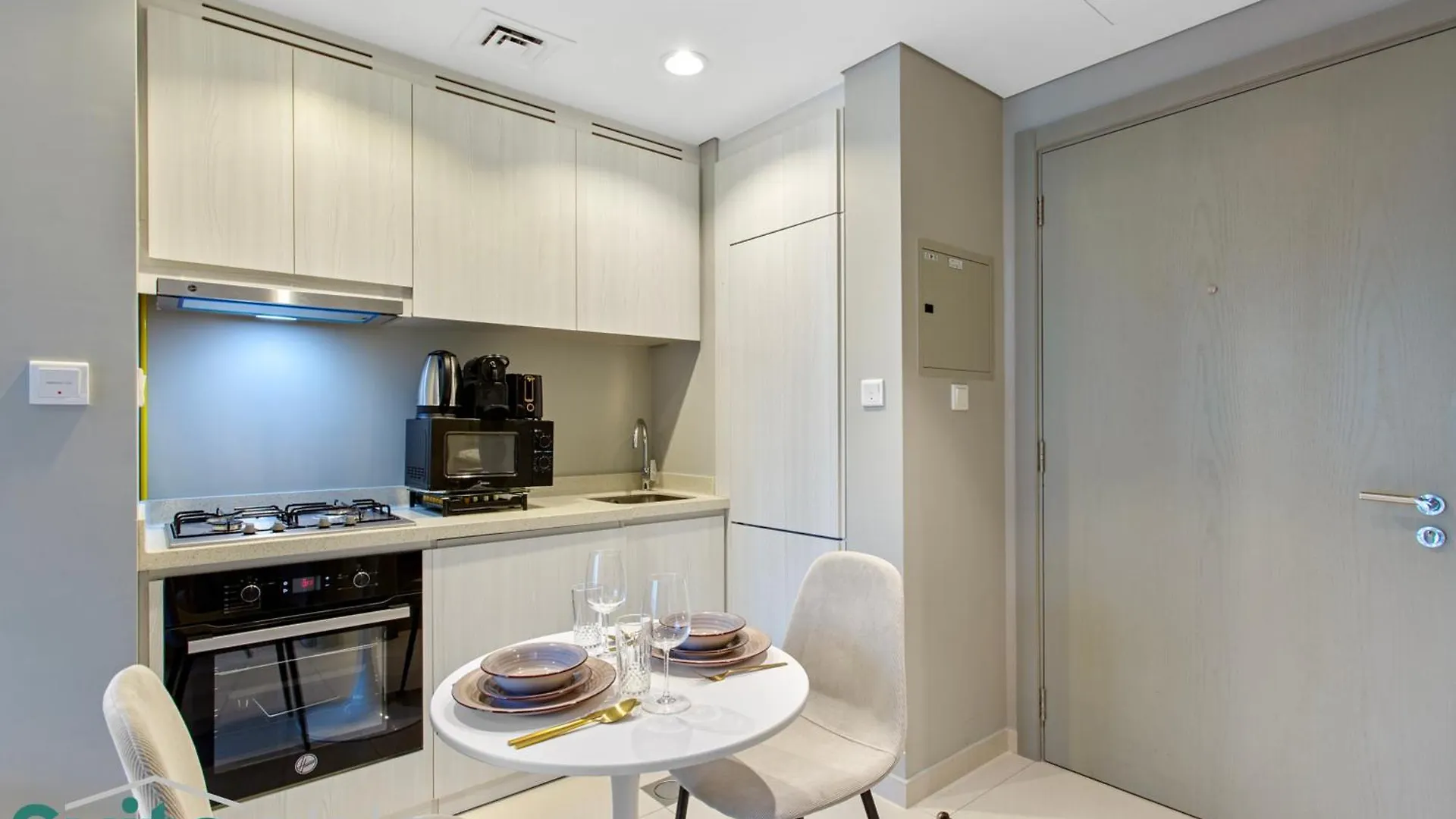 Apartment Modern And Relaxing 1 Bedroom In Zada Tower Dubai